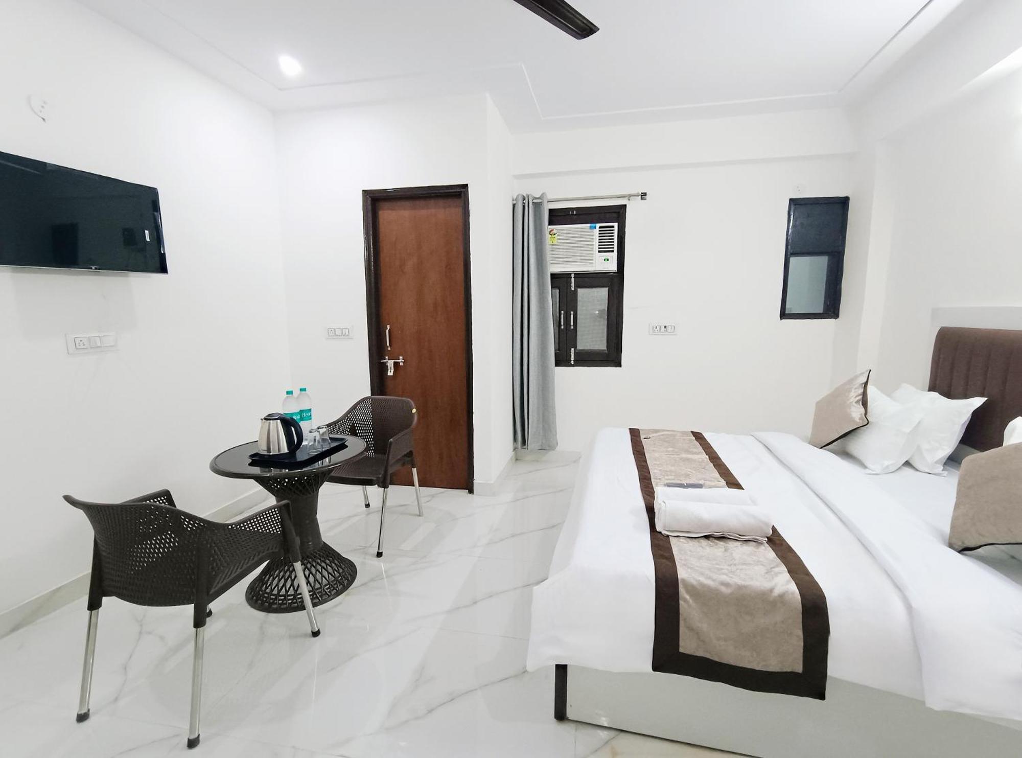 Hotel Krishna Tower Delhi  Extérieur photo
