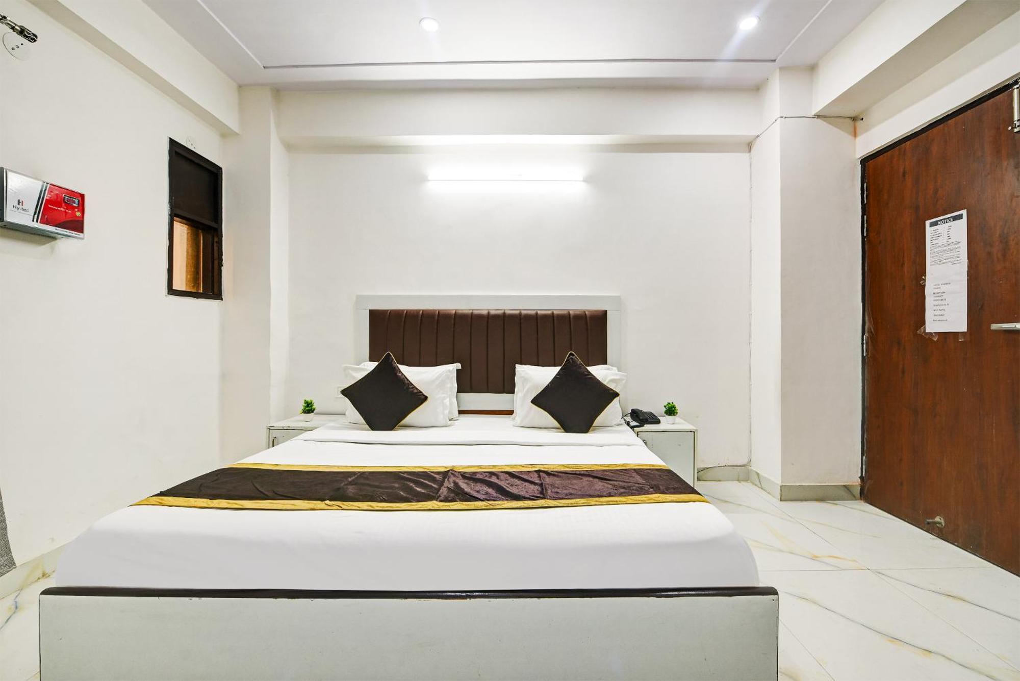 Hotel Krishna Tower Delhi  Extérieur photo