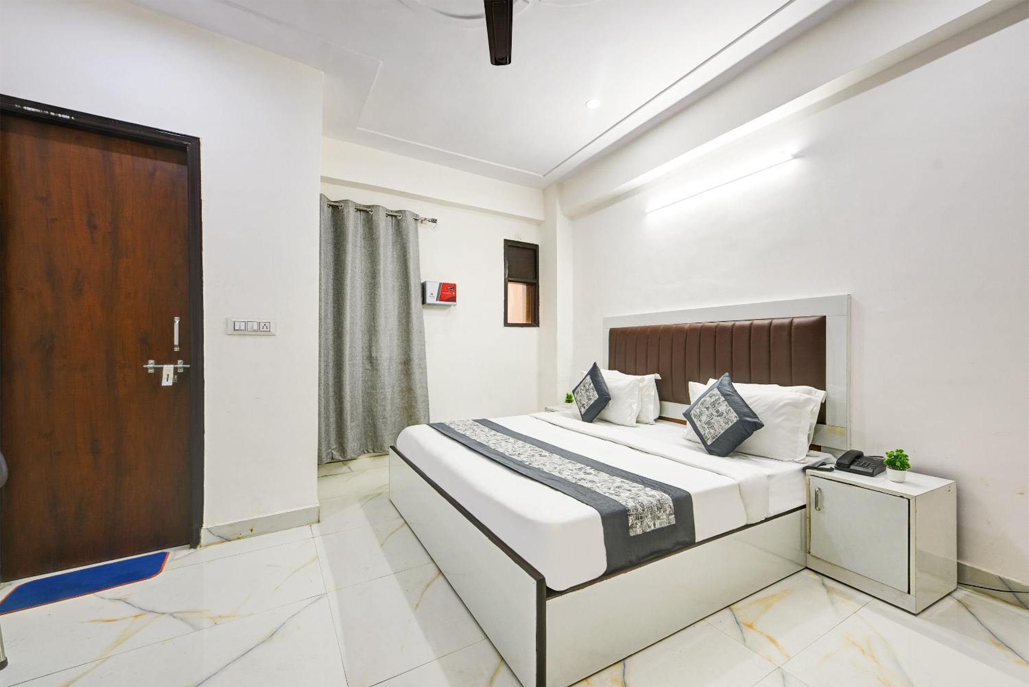 Hotel Krishna Tower Delhi  Extérieur photo