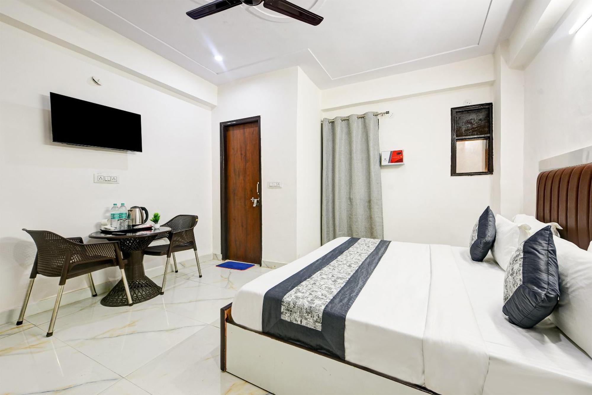Hotel Krishna Tower Delhi  Extérieur photo