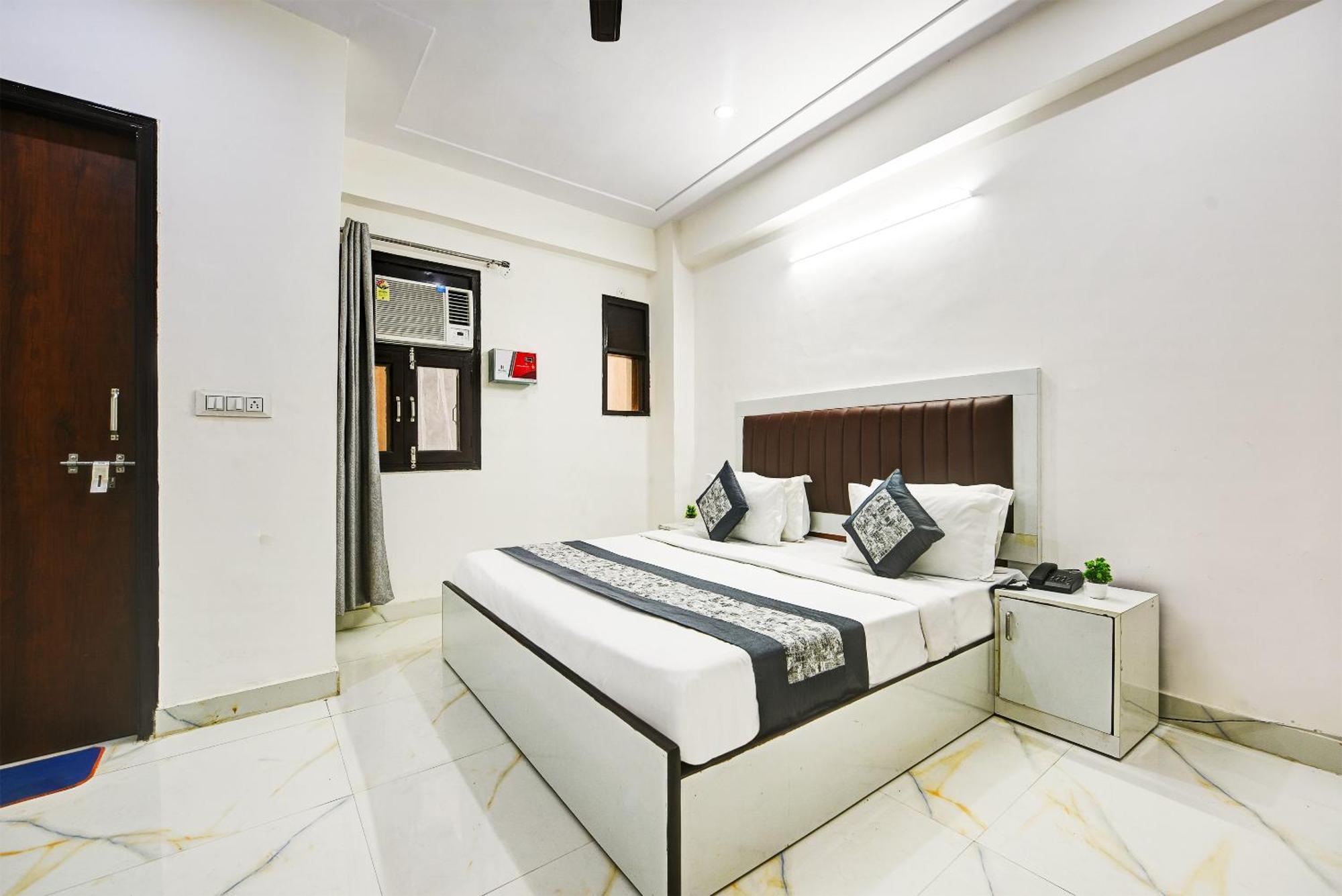 Hotel Krishna Tower Delhi  Extérieur photo
