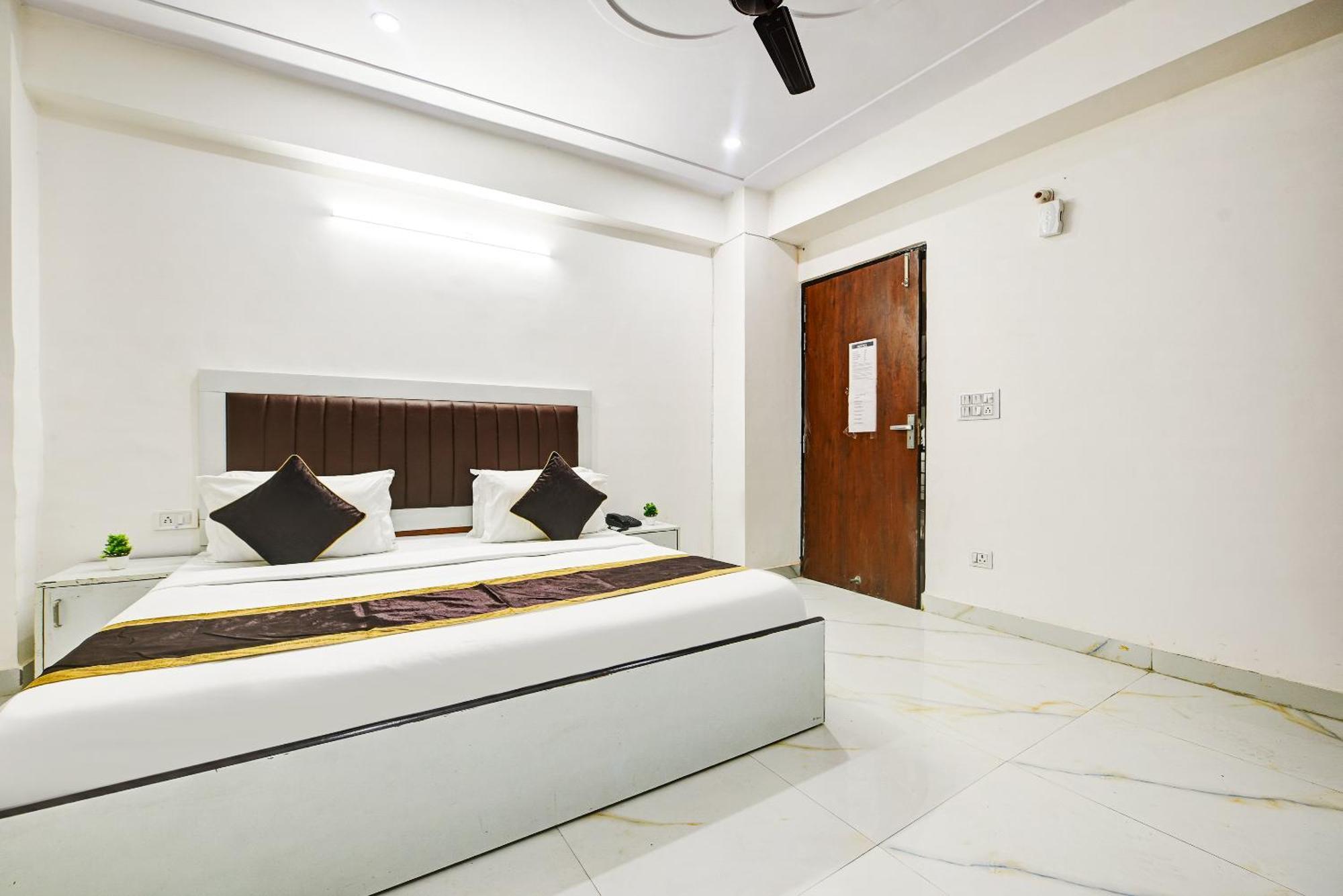 Hotel Krishna Tower Delhi  Extérieur photo