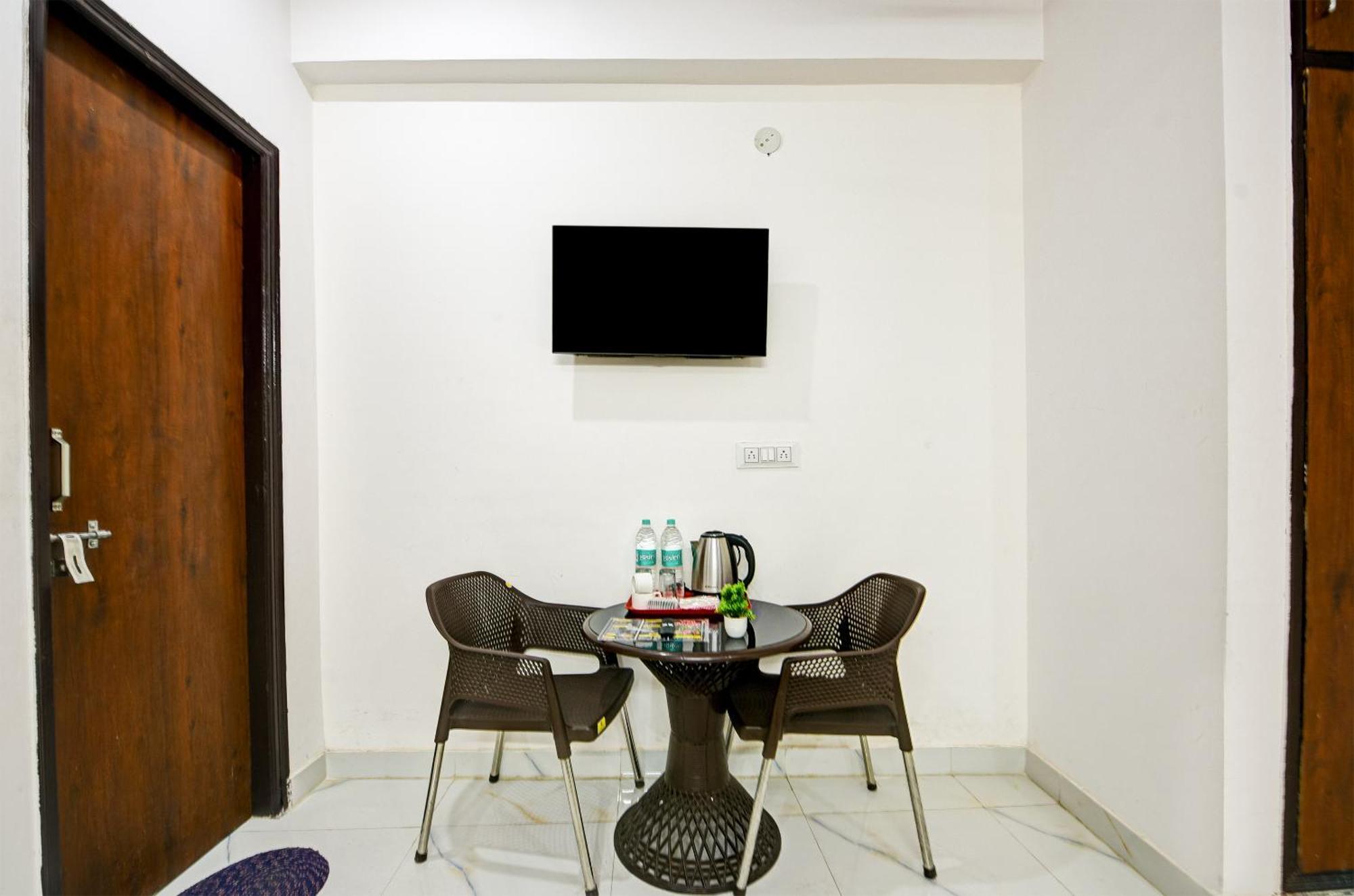 Hotel Krishna Tower Delhi  Extérieur photo
