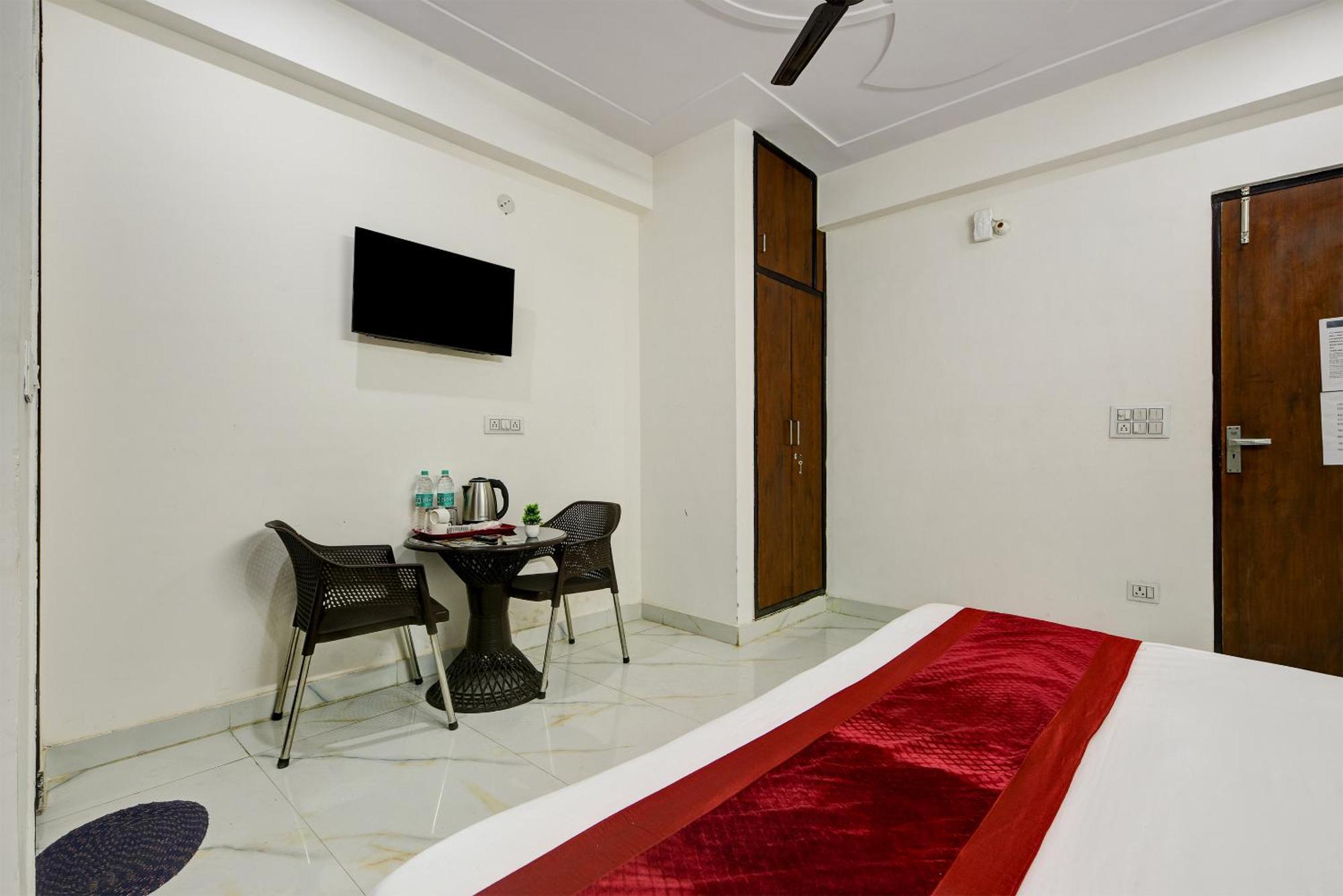 Hotel Krishna Tower Delhi  Extérieur photo